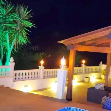 Villa Med Panoramautsikt Med Privat Pool I Calpe, Costa Blanca, Spanien